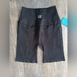 NWT Zensah Black Seamless Bike Shorts